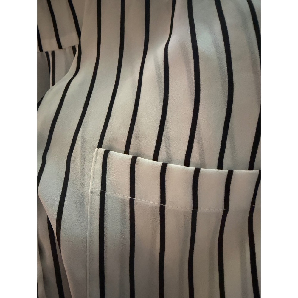 H&M Striped Blouse Womens Size 10 White Black V-Neck Roll Tab Sleeve Button Down - Picture 7 of 14